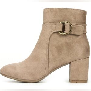 WHITE MOUNTAIN 'COLISA'  Suede‎ Women's Bootie Size 10